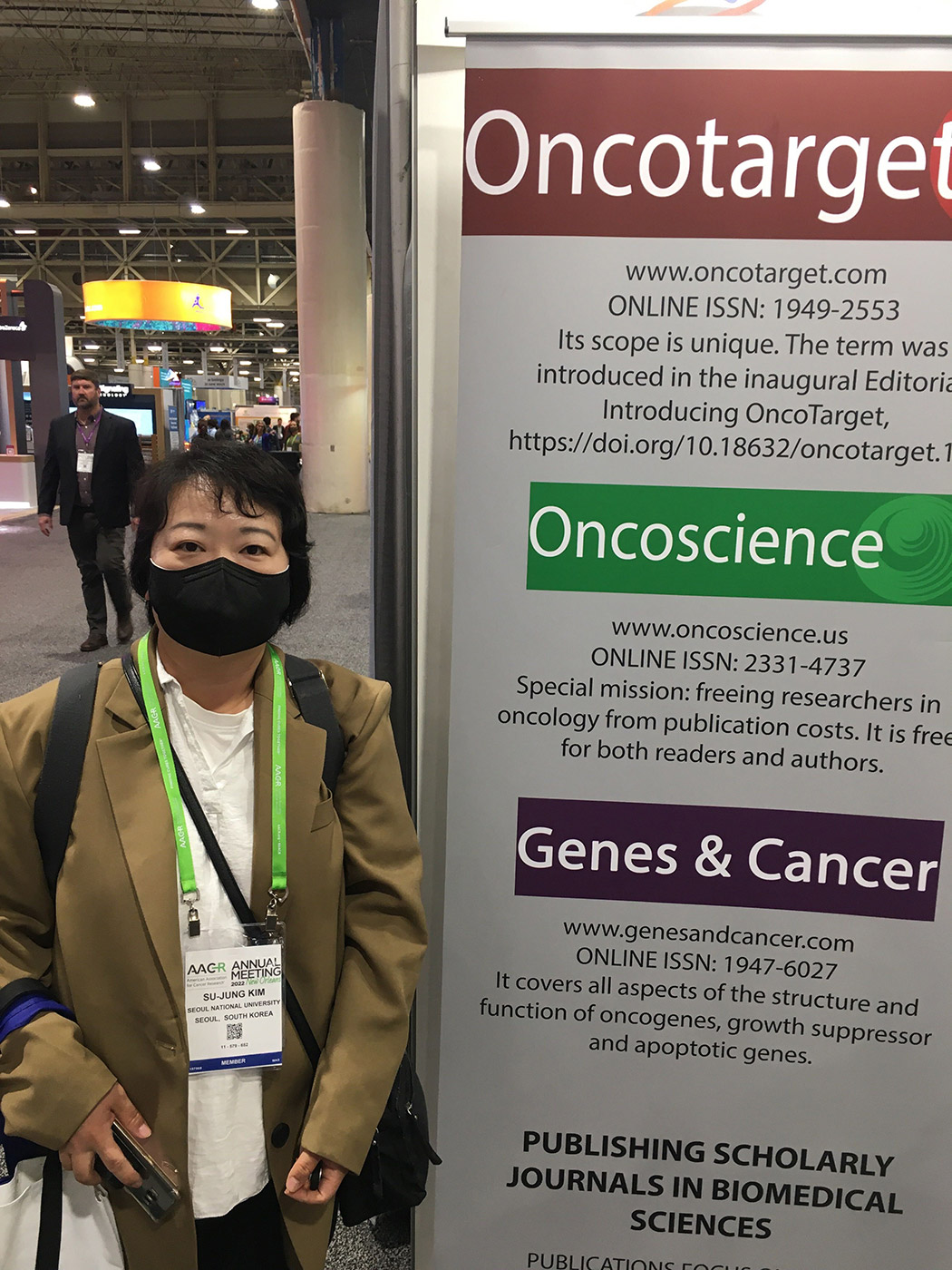 at the AACR2022 Booth Photo 8