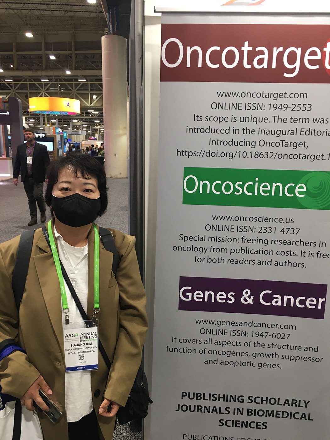 at the AACR2022 Booth thumbnail 8