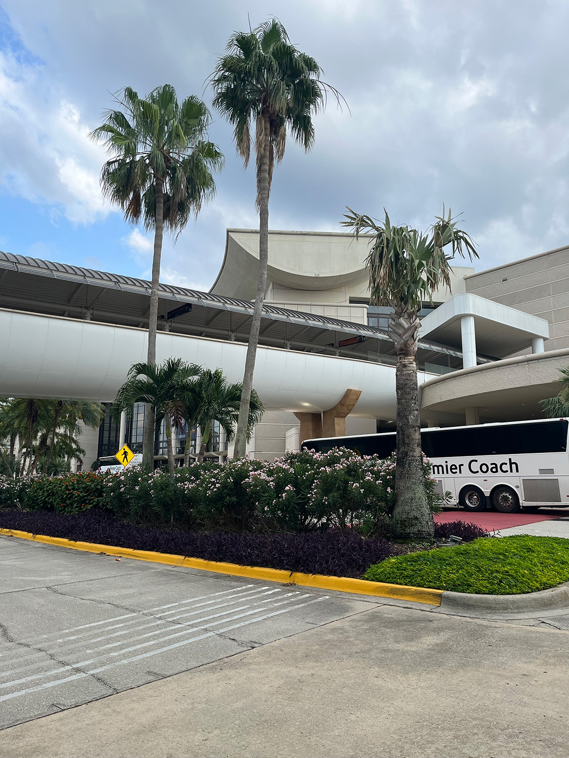 AACR 2023 Booth Photo Thumbnail 21